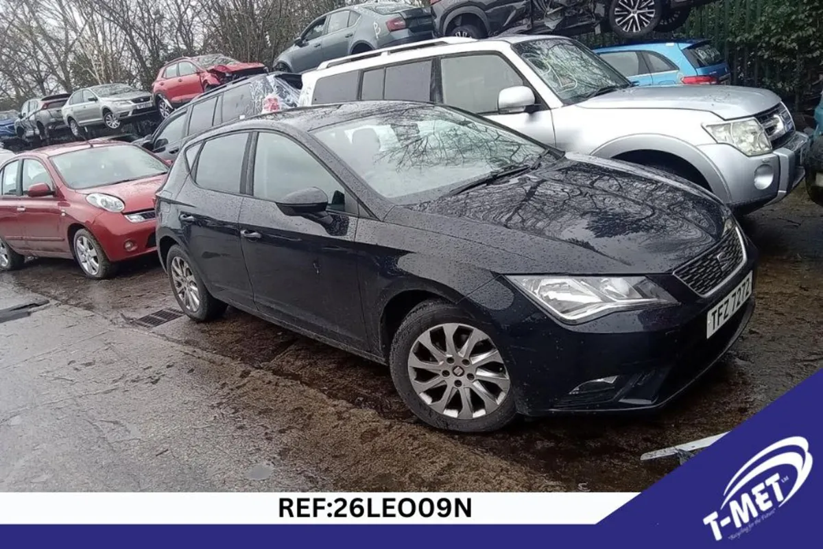 2013 SEAT LEON BREAKING FOR PARTS - Image 1