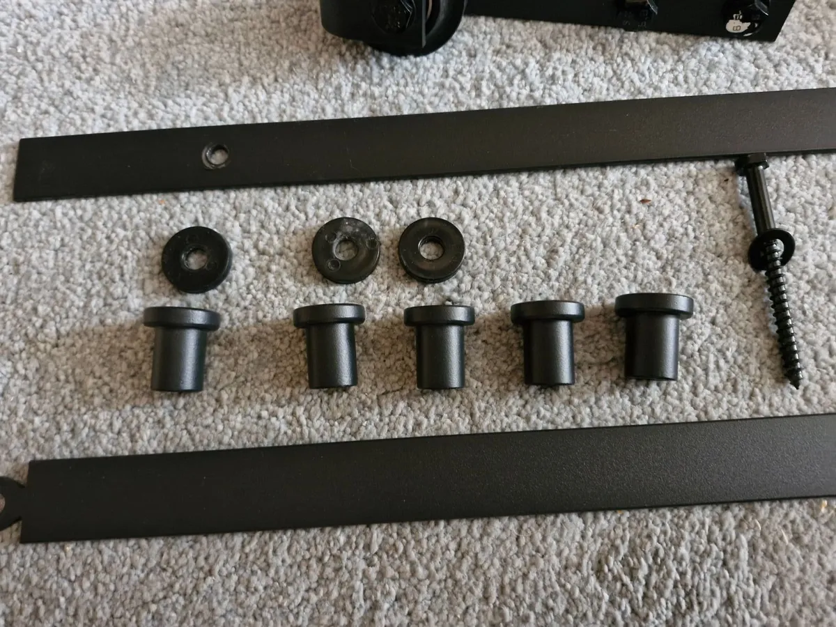 Sliding door gear - Image 1