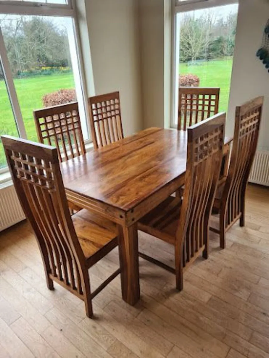 Table and 6 chairs for sale - Image 1
