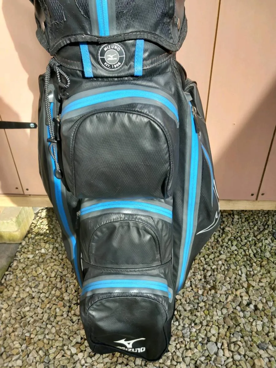 Mizuno waterproof Golf bag. - Image 2