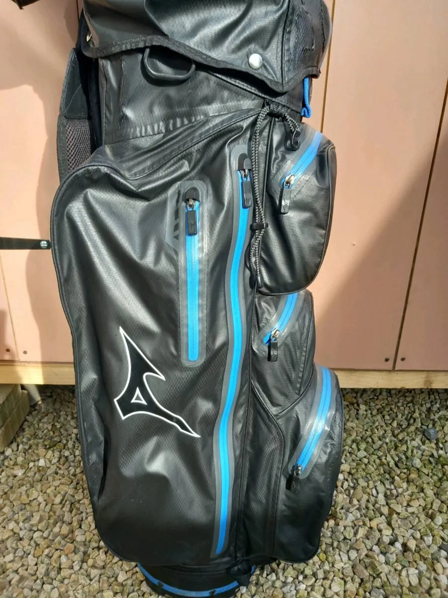 Mizuno waterproof Golf bag. - Image 3