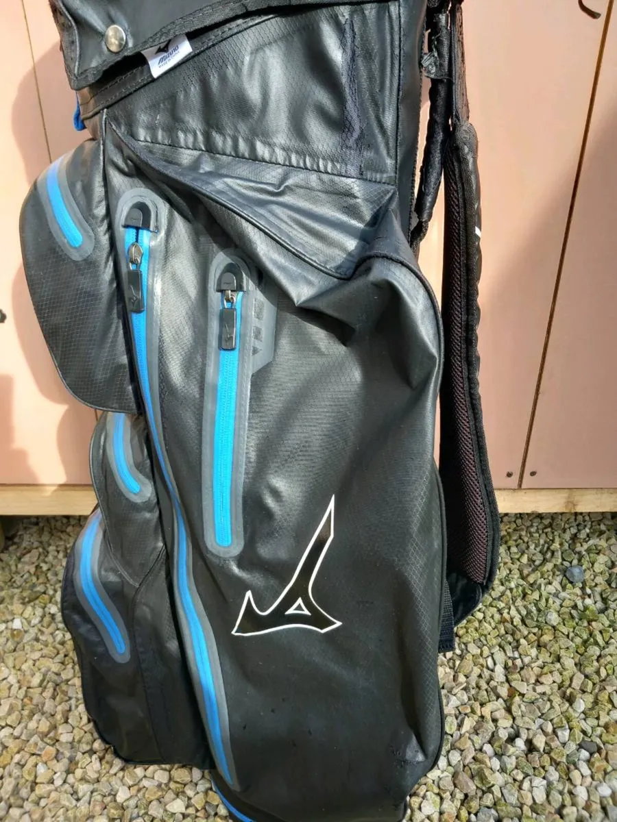 Mizuno waterproof Golf bag. - Image 4