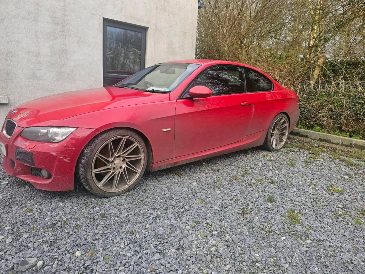 BMW 320d E92 Breaking or Project - Image 1