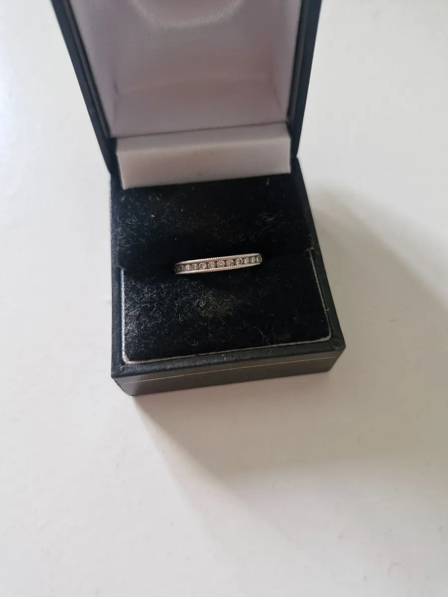 18ct white gold engagement and wedding band - Image 3