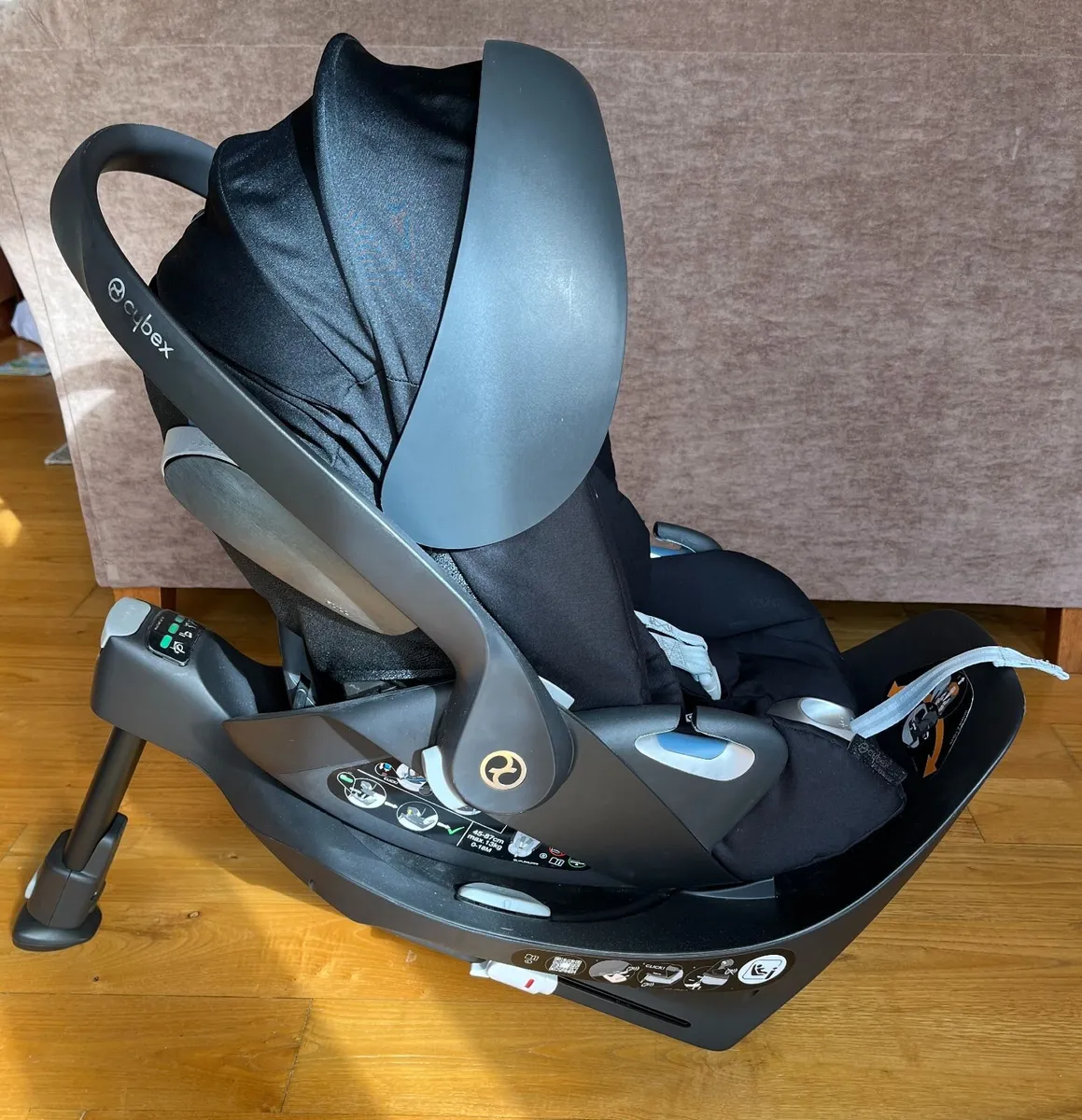 Cybex Cloud Z i-Size + ISOFIX Base - Image 2