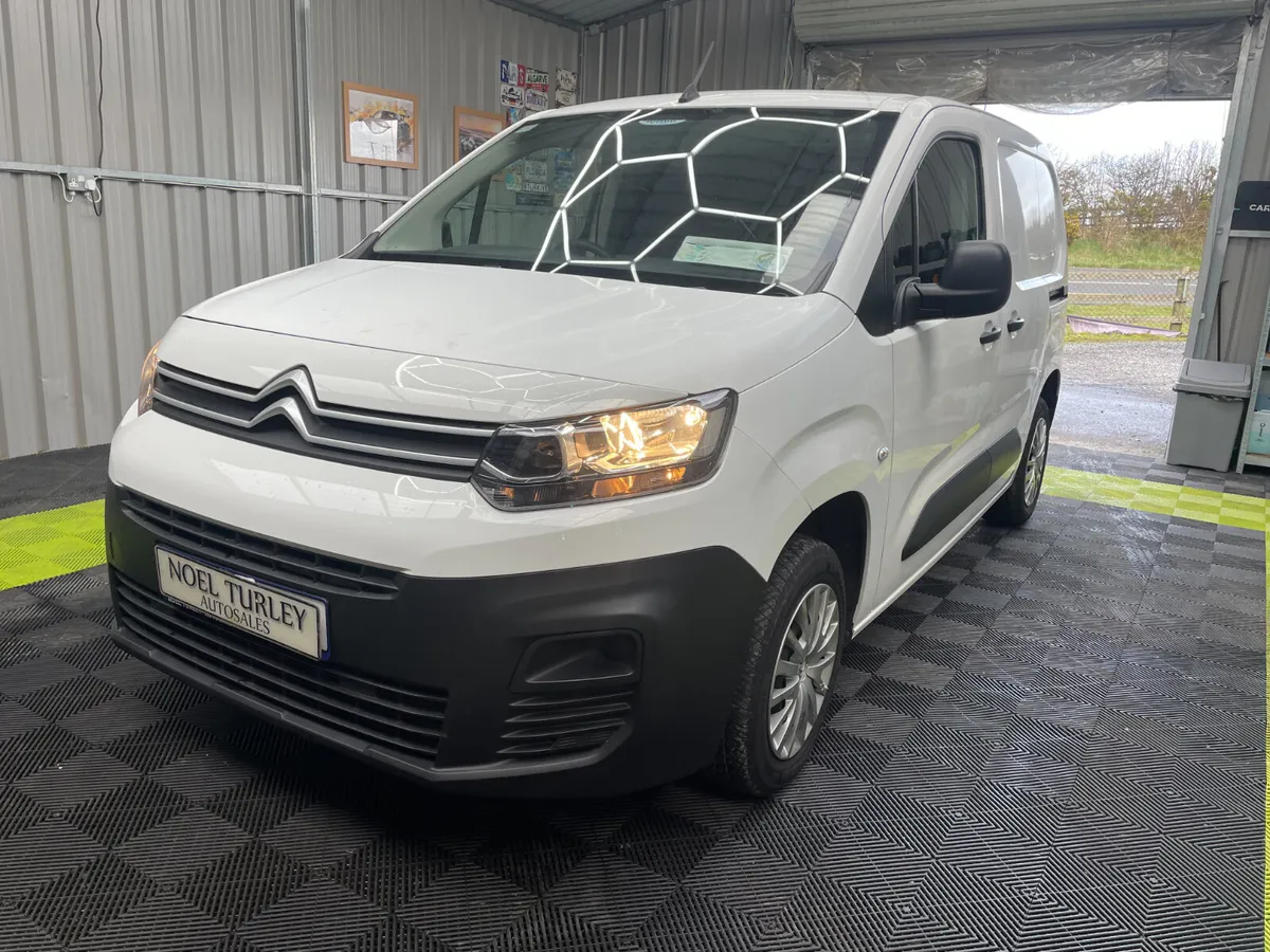 Citroen Berlingo 2022 - Image 2