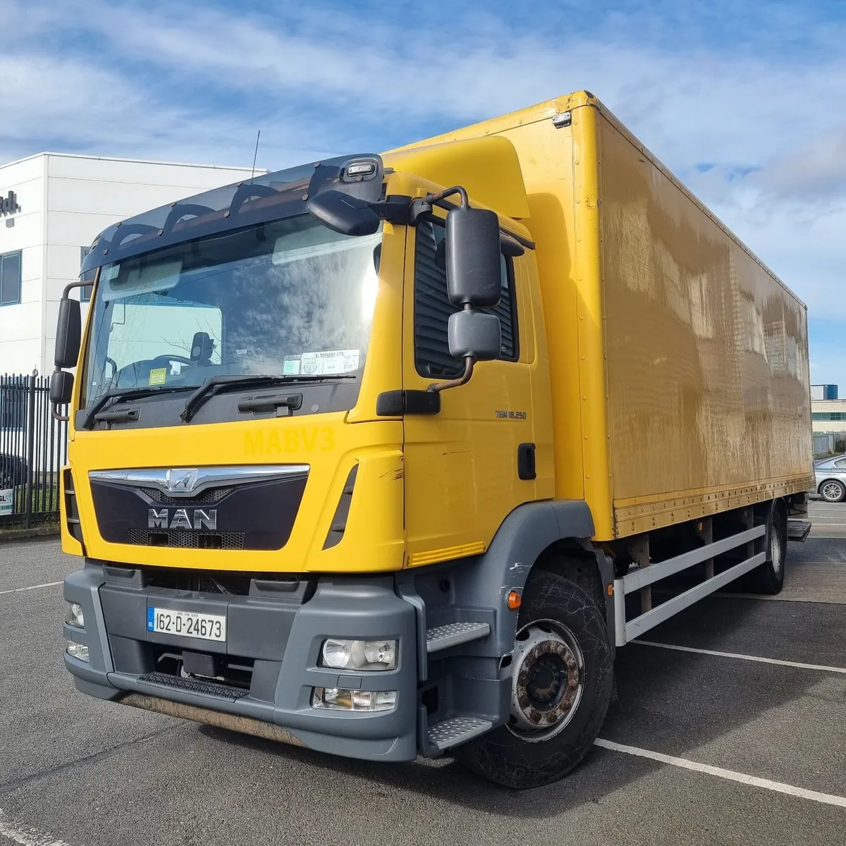 MAN BOX BODY 2016 - Image 1