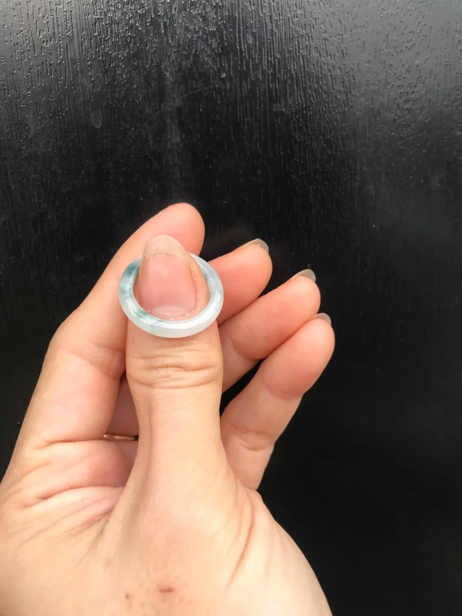 Grade A Burma Jadeite ring (inner diameter 17mm) - Image 4