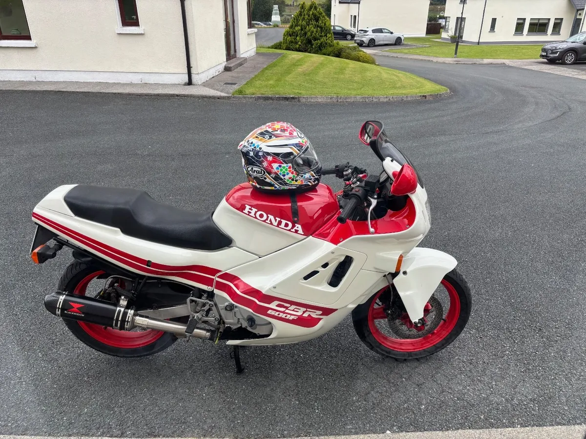 Honda CBR600F1 1991 - Image 1
