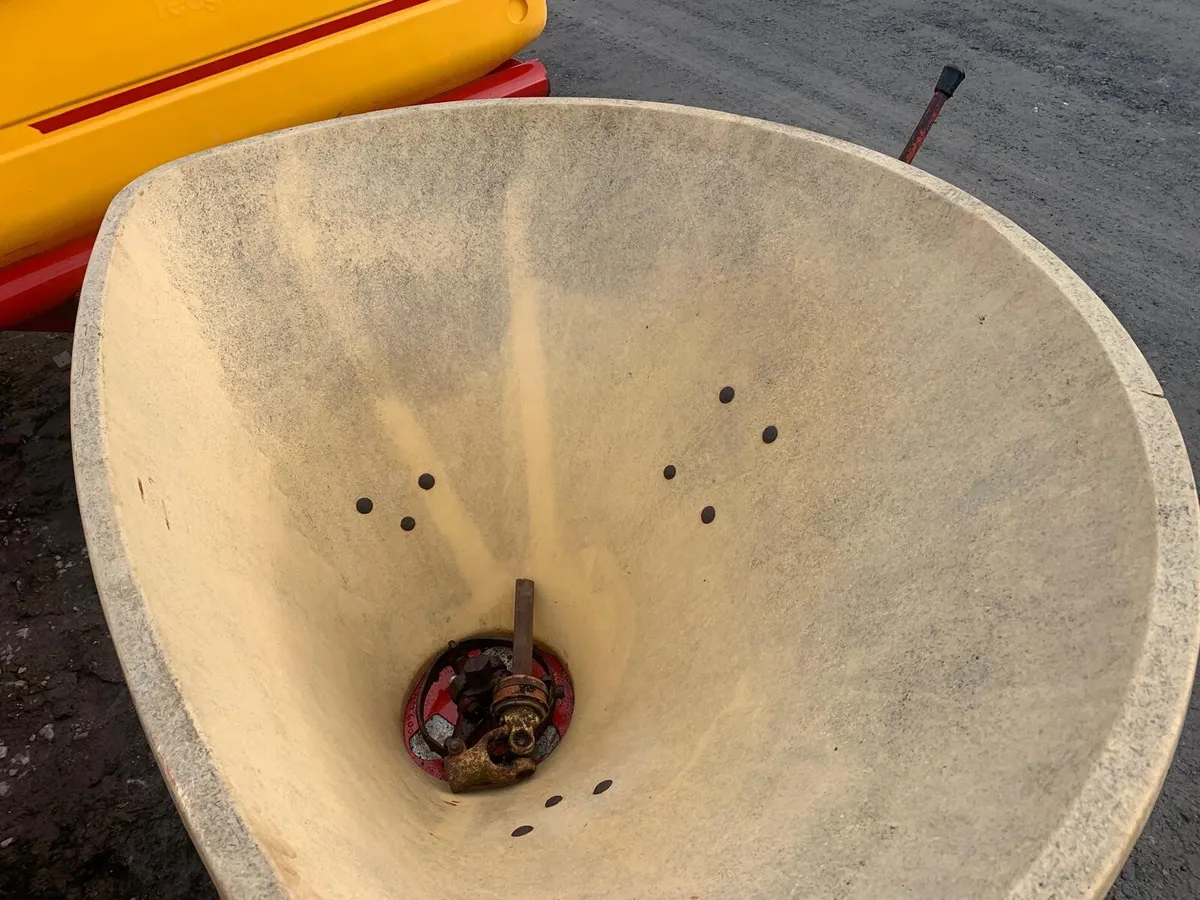 VICON D SHAPE SOWER - Image 3