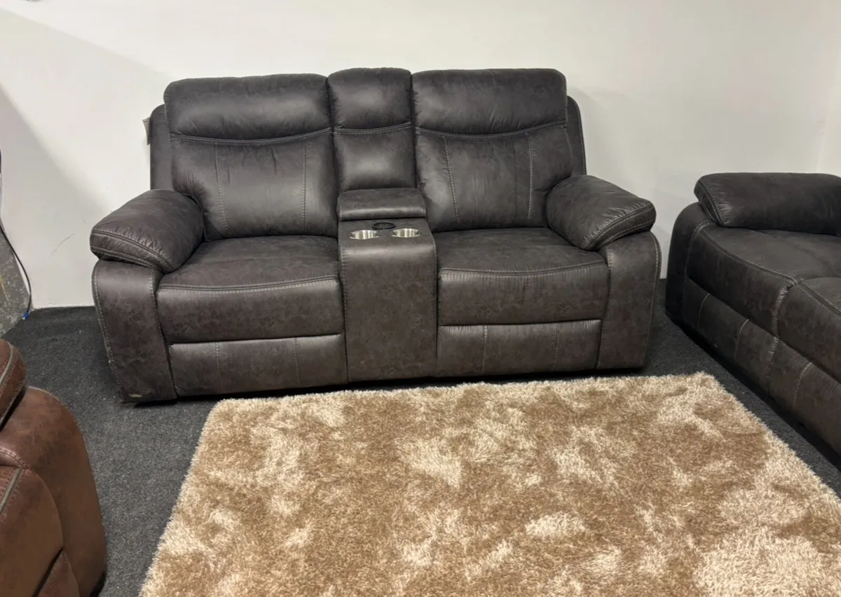 New 3+2 Grey Washington Sofas - Image 3