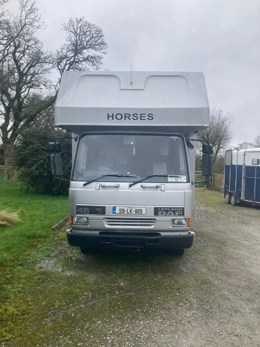 Horse Lorry - Image 2