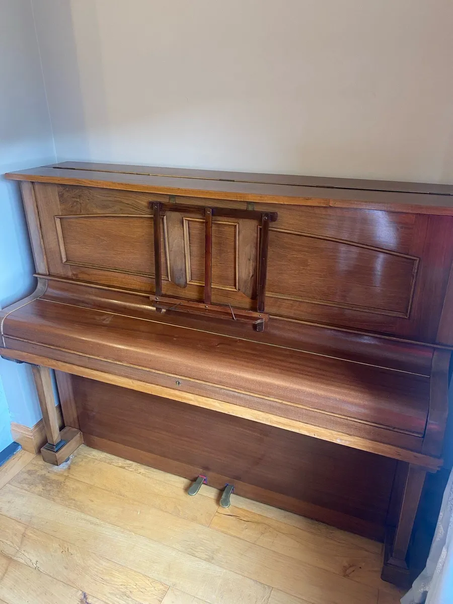Upright Piano - Image 3