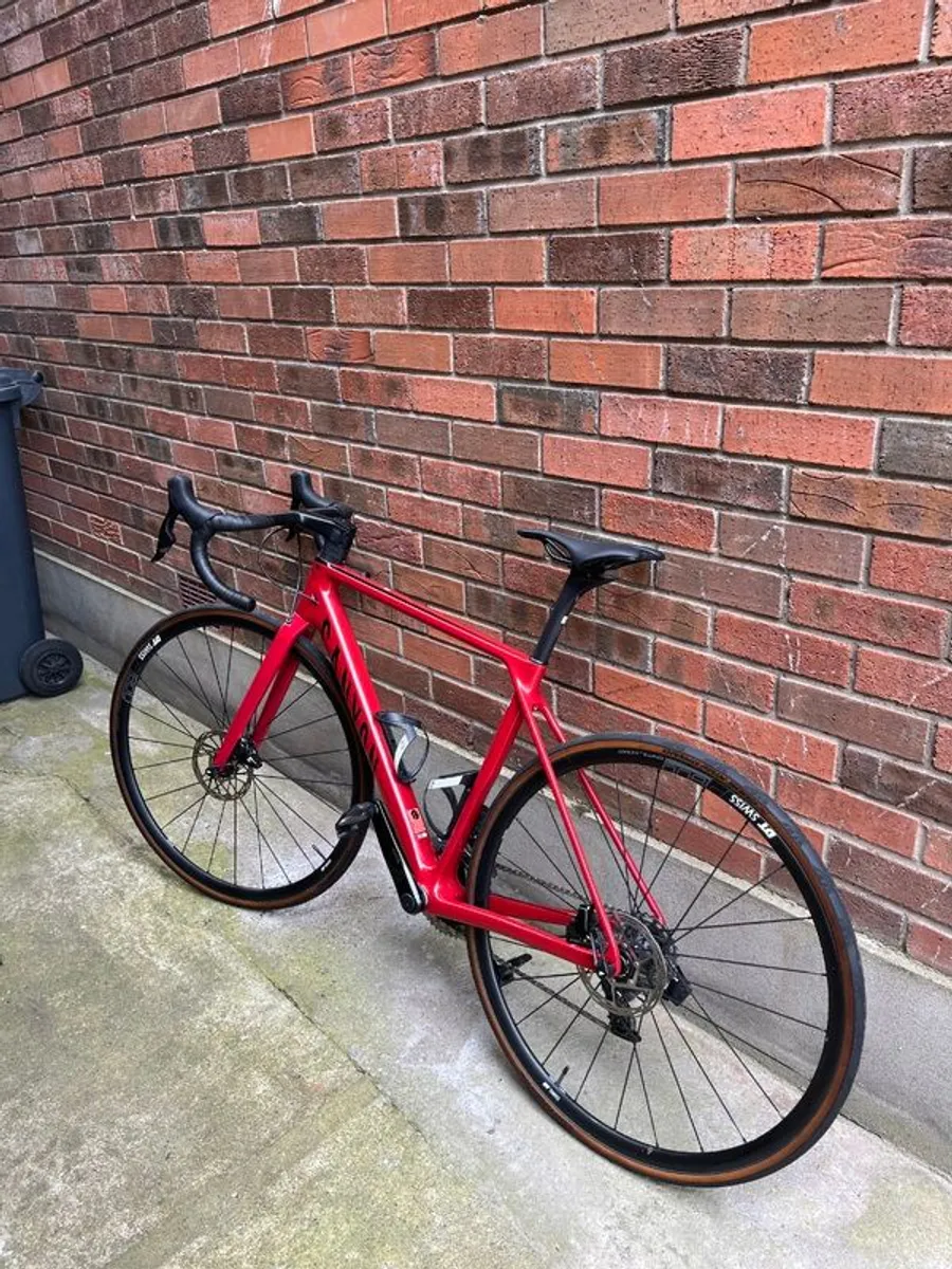 Canyon Ultimate CF SL 7 eTap AXS 2022 Size S Excellent Condition - Image 2