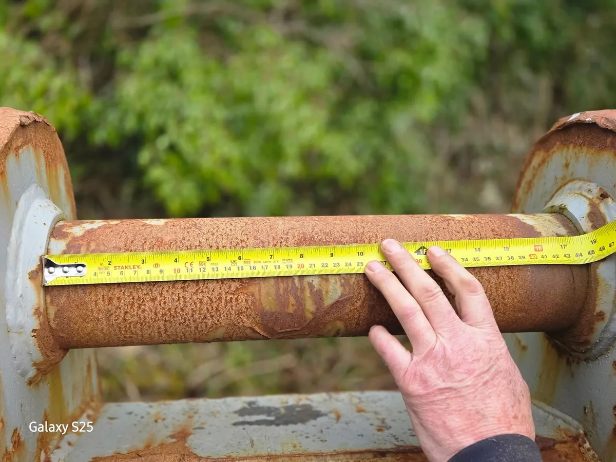 Muck loading bucket - Image 3