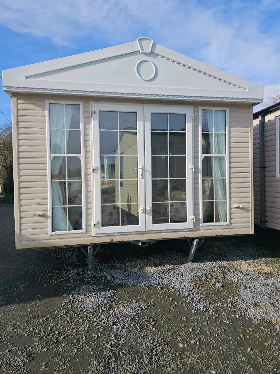 Atlas image super - Image 1