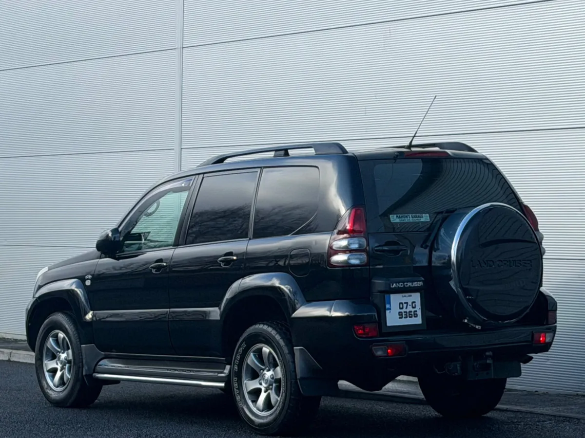 Toyota Land Cruiser Auto D4D - Image 2