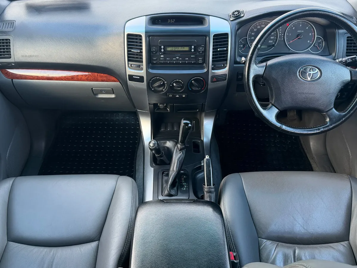 Toyota Land Cruiser Auto D4D - Image 4