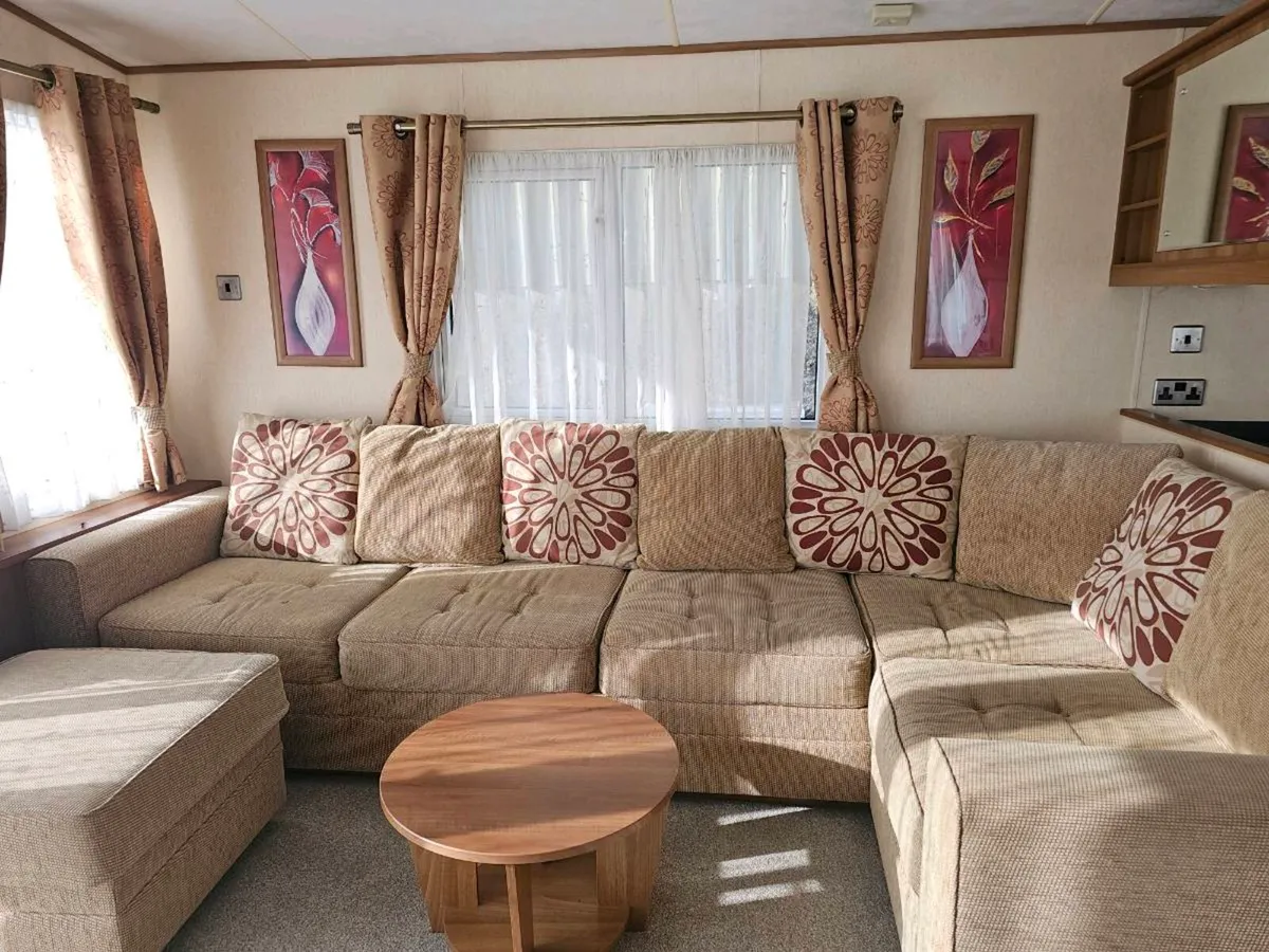 Abi St.David - Image 3