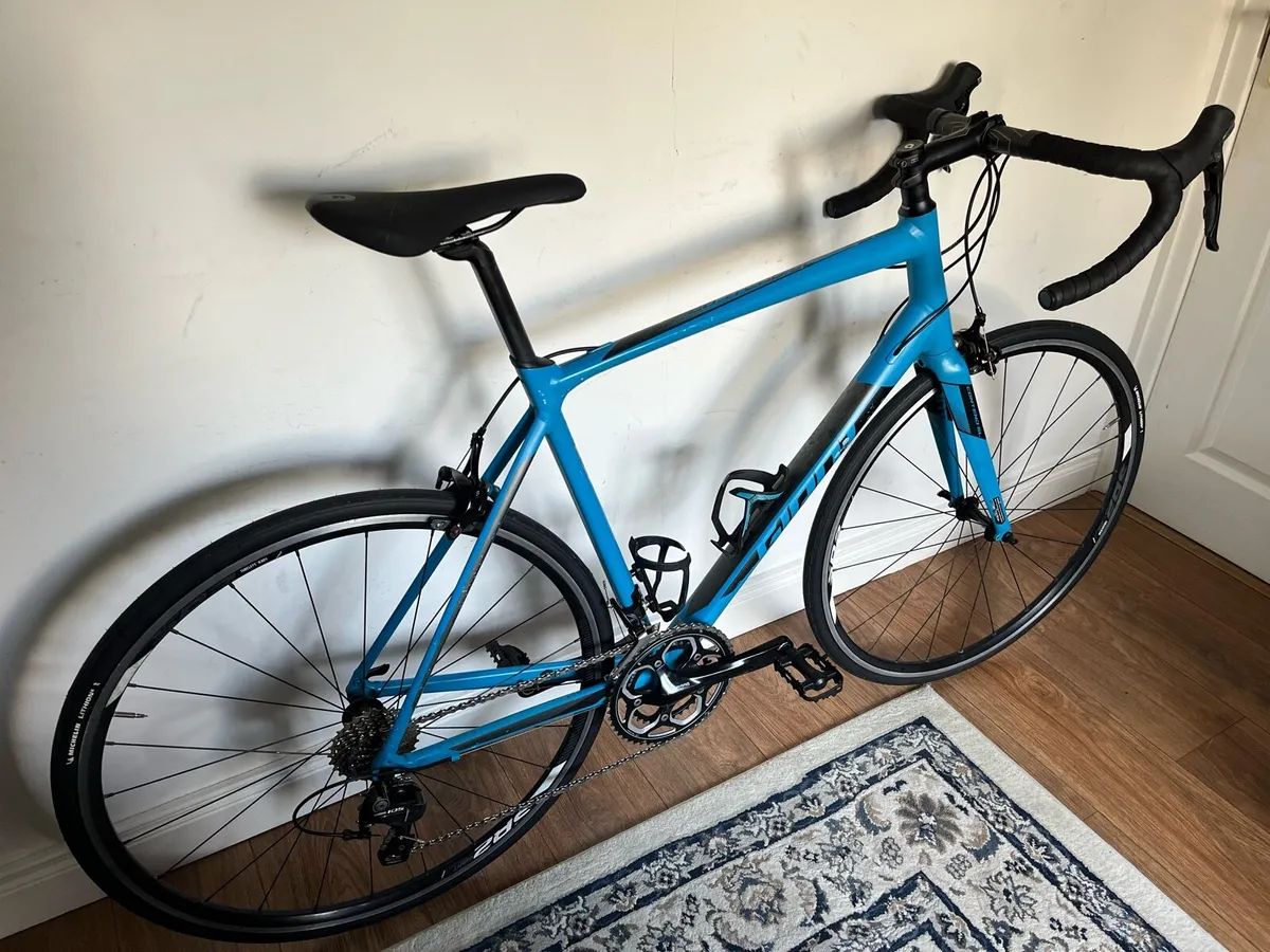 Giant Contend Road Bike (Large) - Image 2