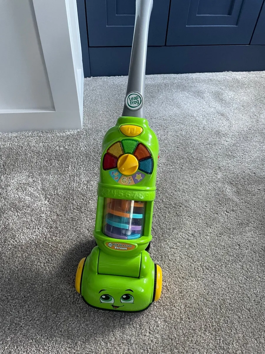 LeapFrog Toy Pick Up & Count Vacuum Green - Image 4