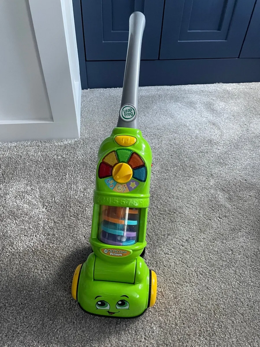 LeapFrog Toy Pick Up & Count Vacuum Green - Image 3