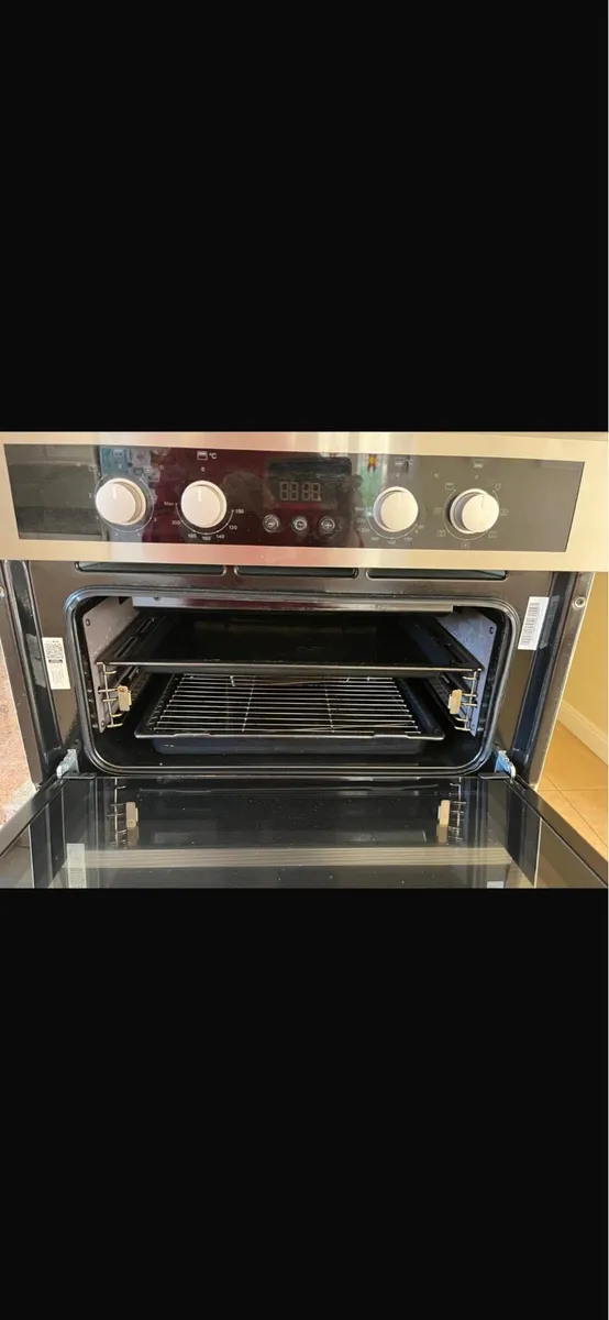 Double Oven Whirlpool - Image 1