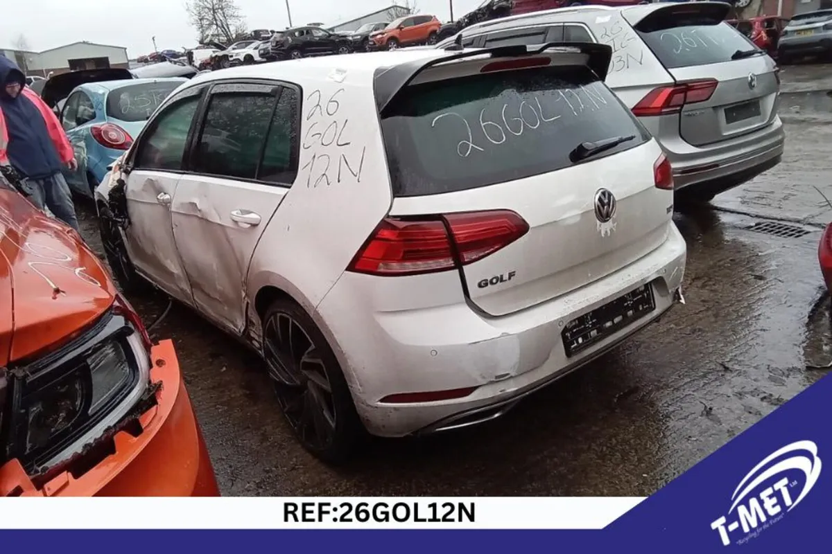 2017 VOLKSWAGEN GOLF BREAKING FOR PARTS - Image 3