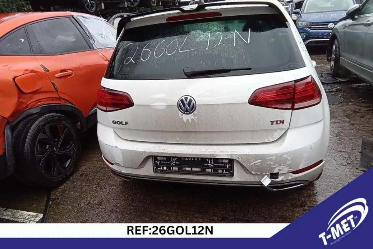 2017 VOLKSWAGEN GOLF BREAKING FOR PARTS - Image 2