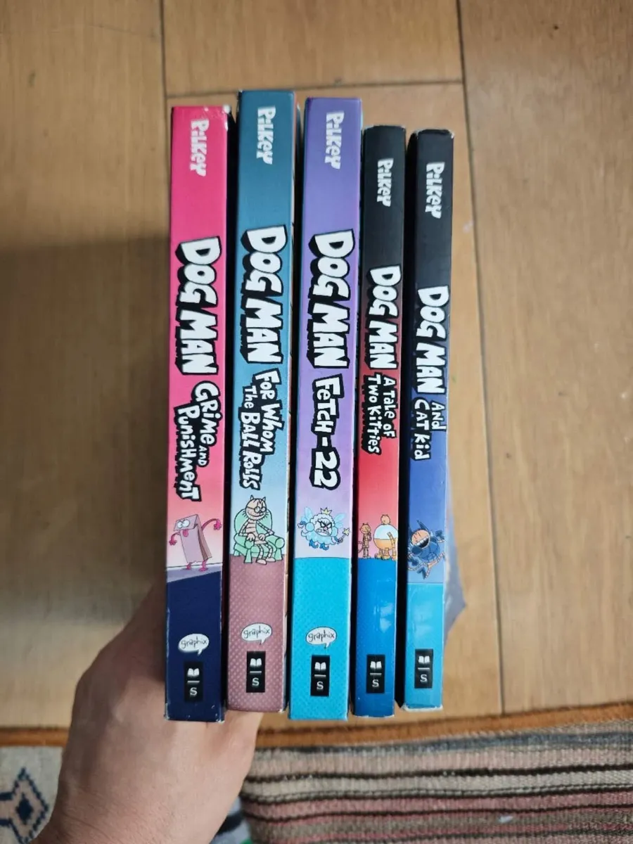 5 books of Dog Man, used, free post in Ireland - Image 2