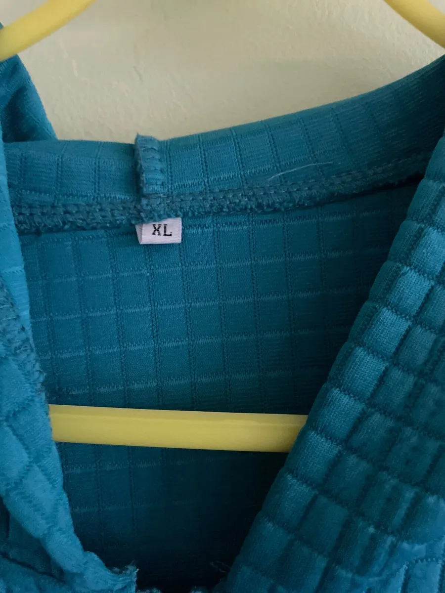 Zip up hoodie - Image 3