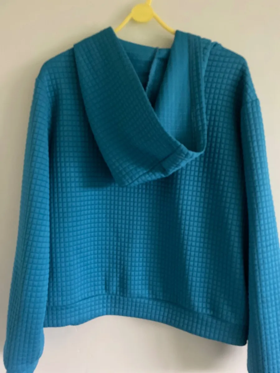 Zip up hoodie - Image 2