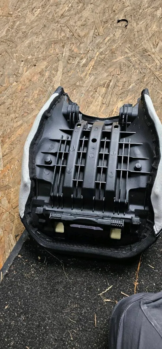 Bmw gs1200 low comfort seat - Image 3