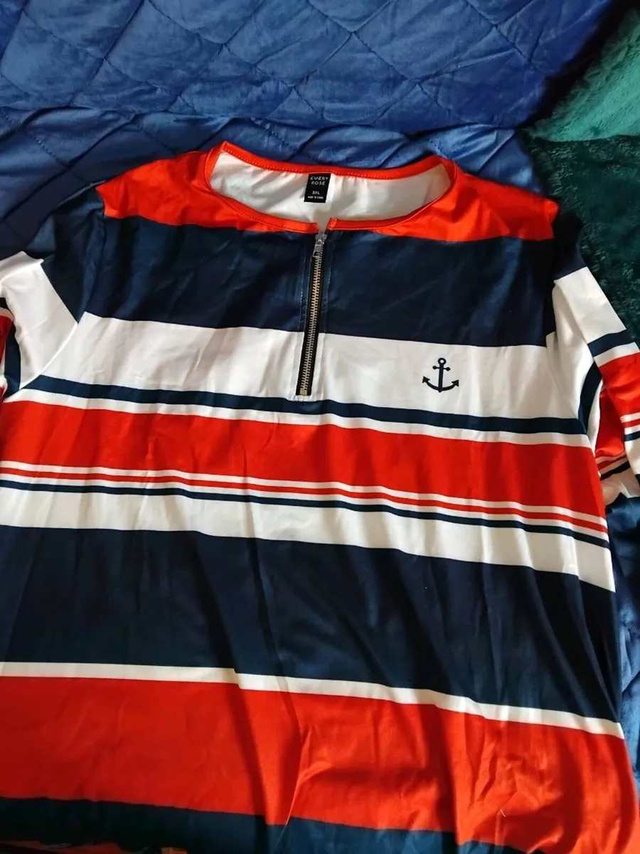 Women's clothes - Image 1