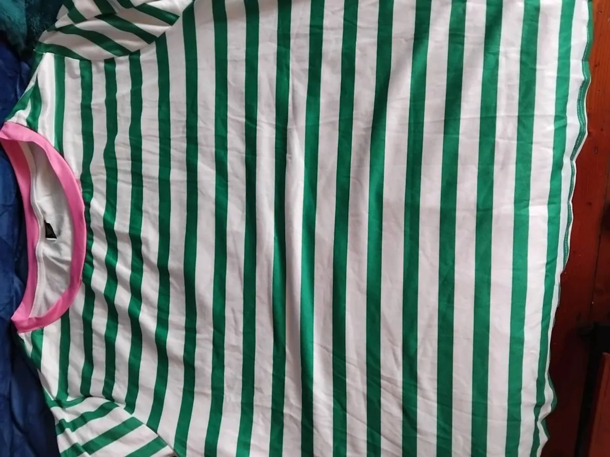 Women's clothes - Image 3