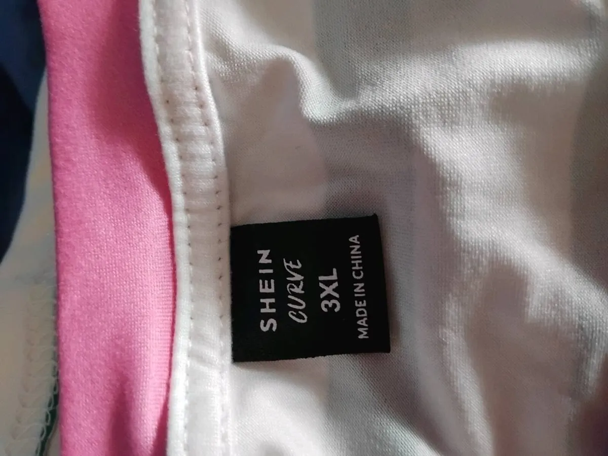 Women's clothes - Image 4