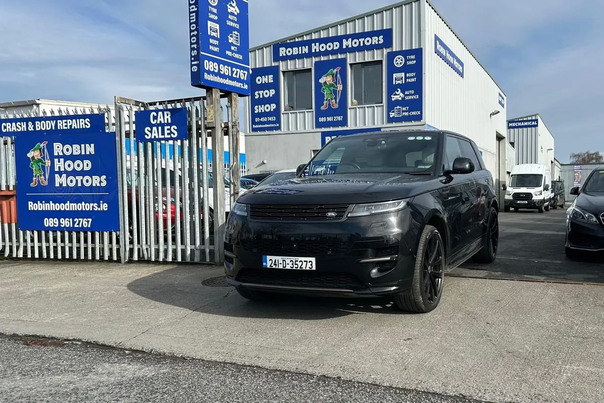 Land Rover Range Rover Sport 2024  14,063 KM - Image 1