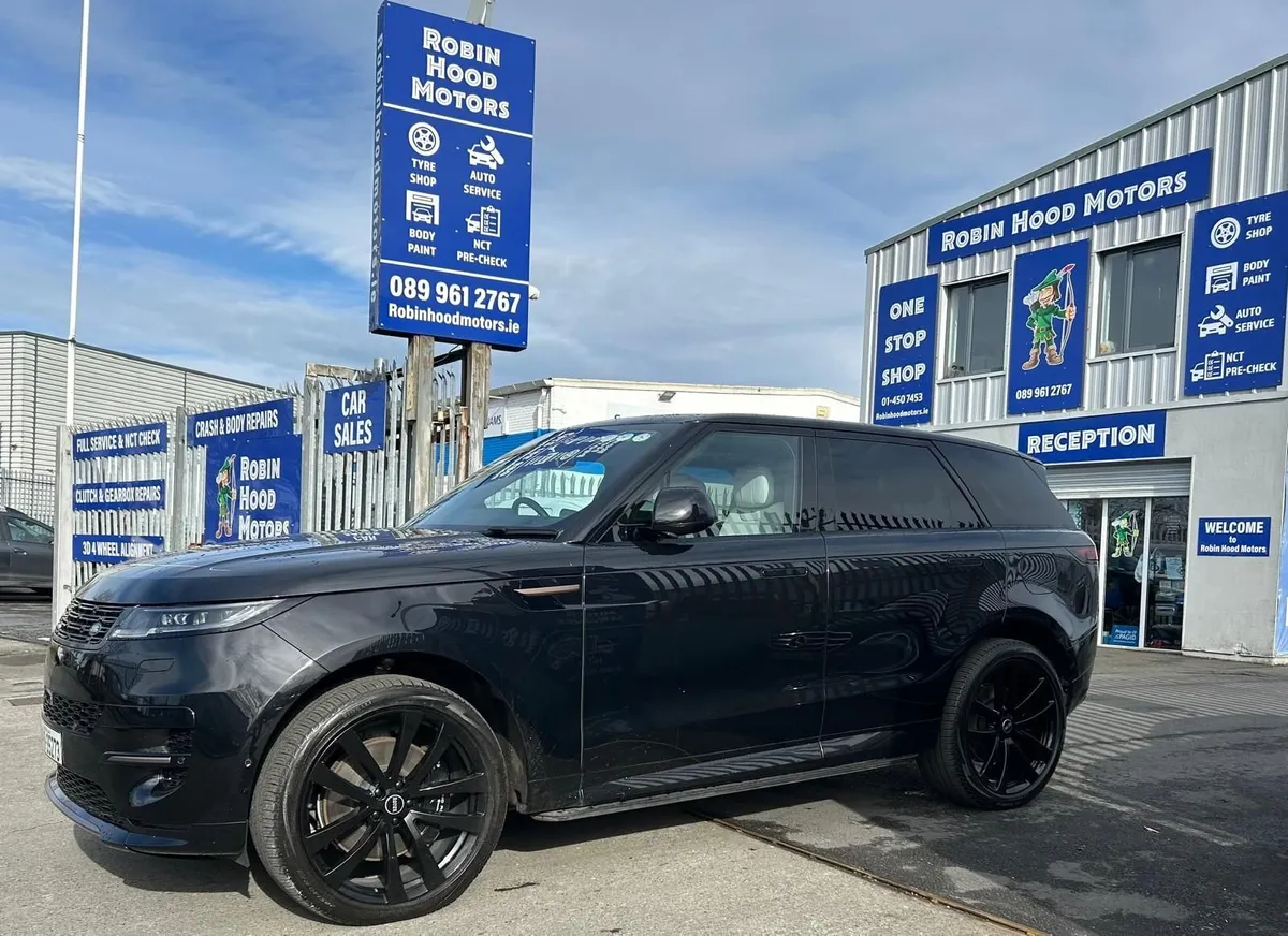 Land Rover Range Rover Sport 2024  14,063 KM - Image 4