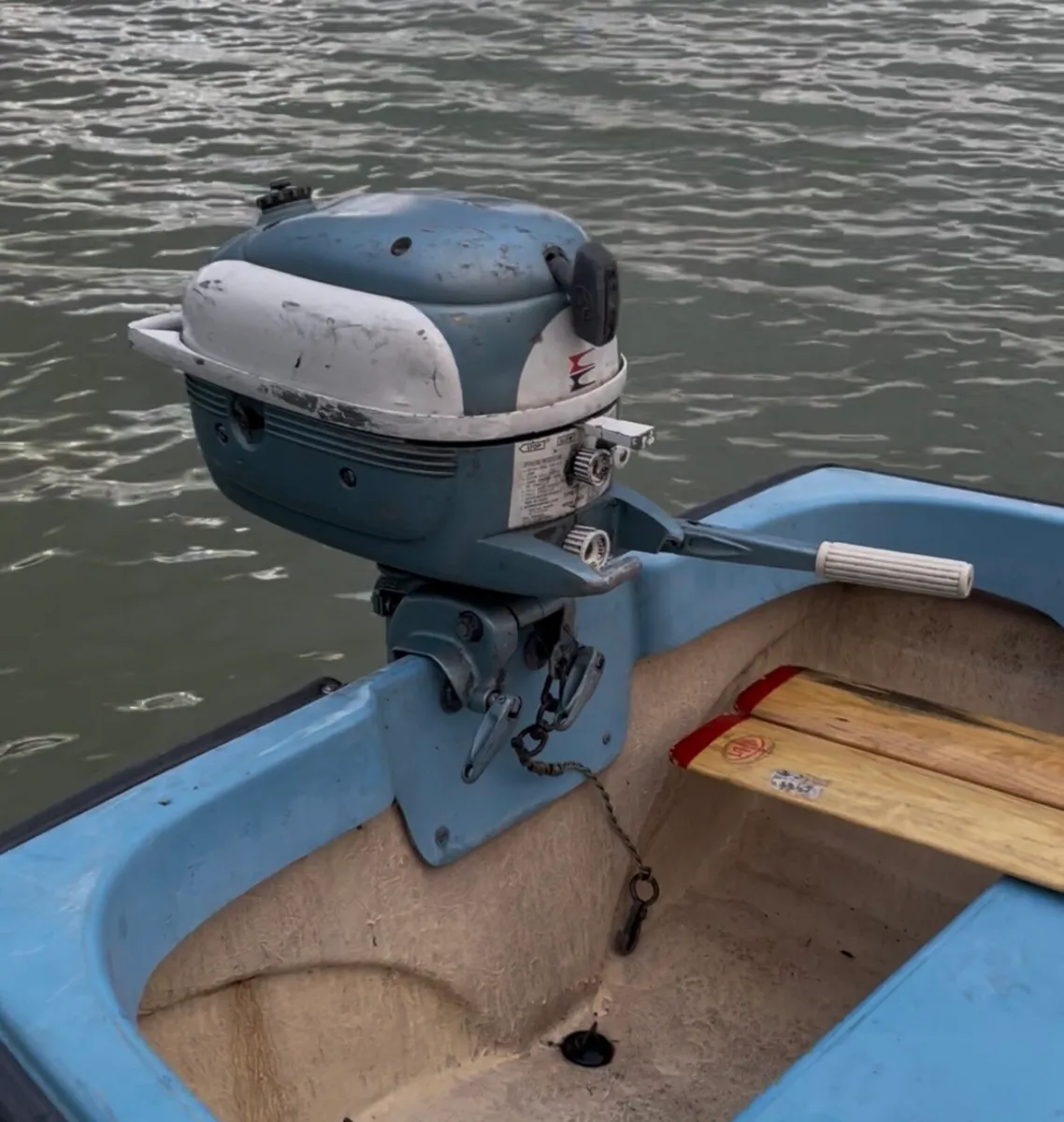 2 HP Outboard engine - Image 1