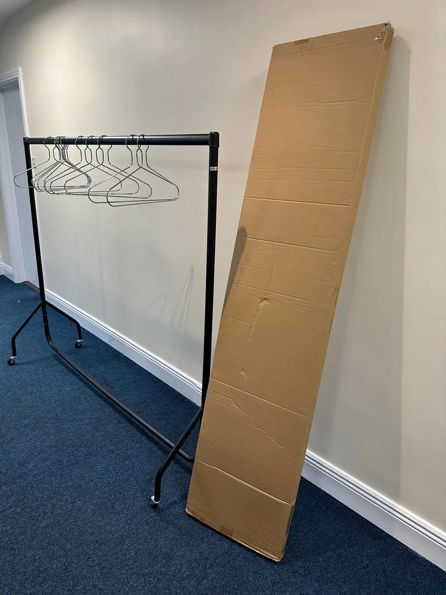 6' Clothes Rails on Castors - Image 3