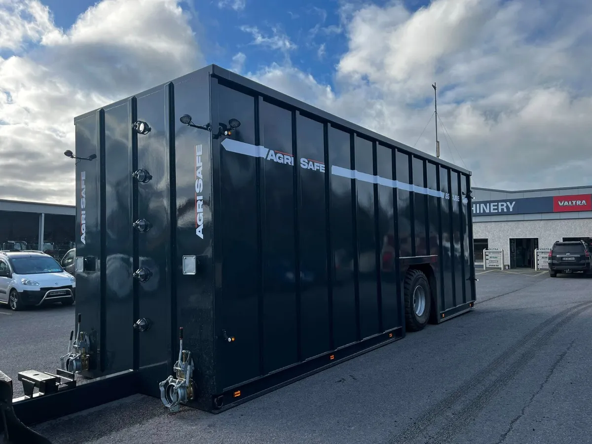 NEW 18700 GALLON NURSE TANK - Image 4