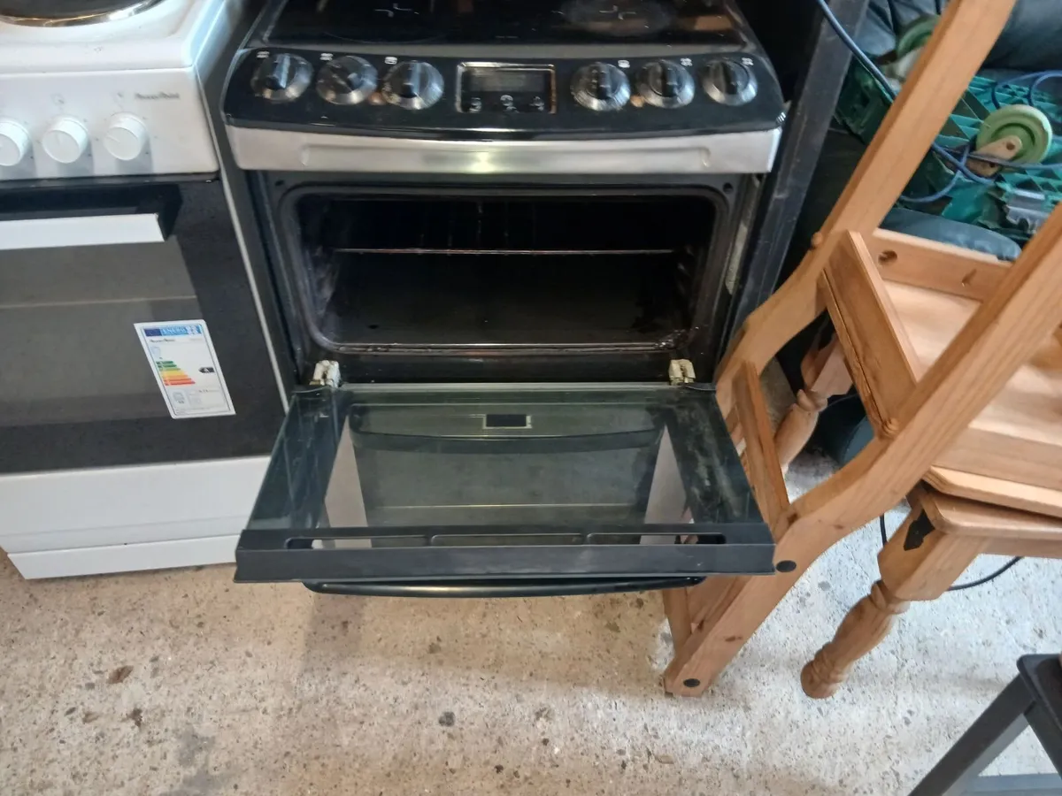Cooker and freezer - Image 4