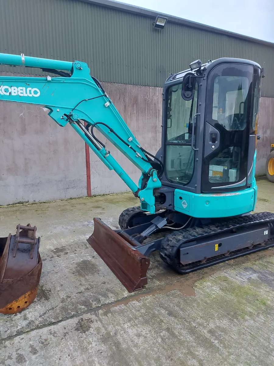 Mini digger - Image 4