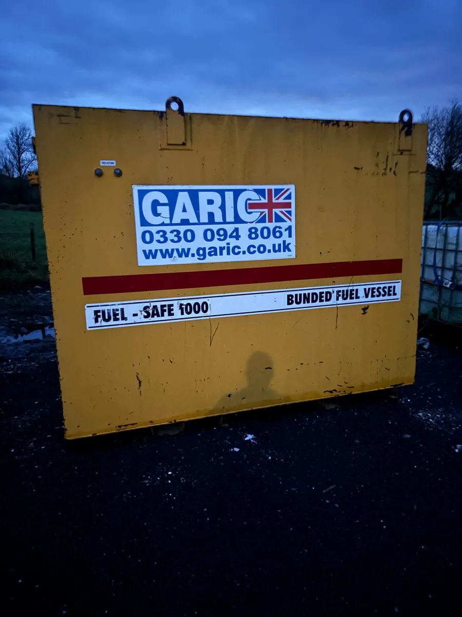 2/  4500l bunded fuel tanks - Image 1