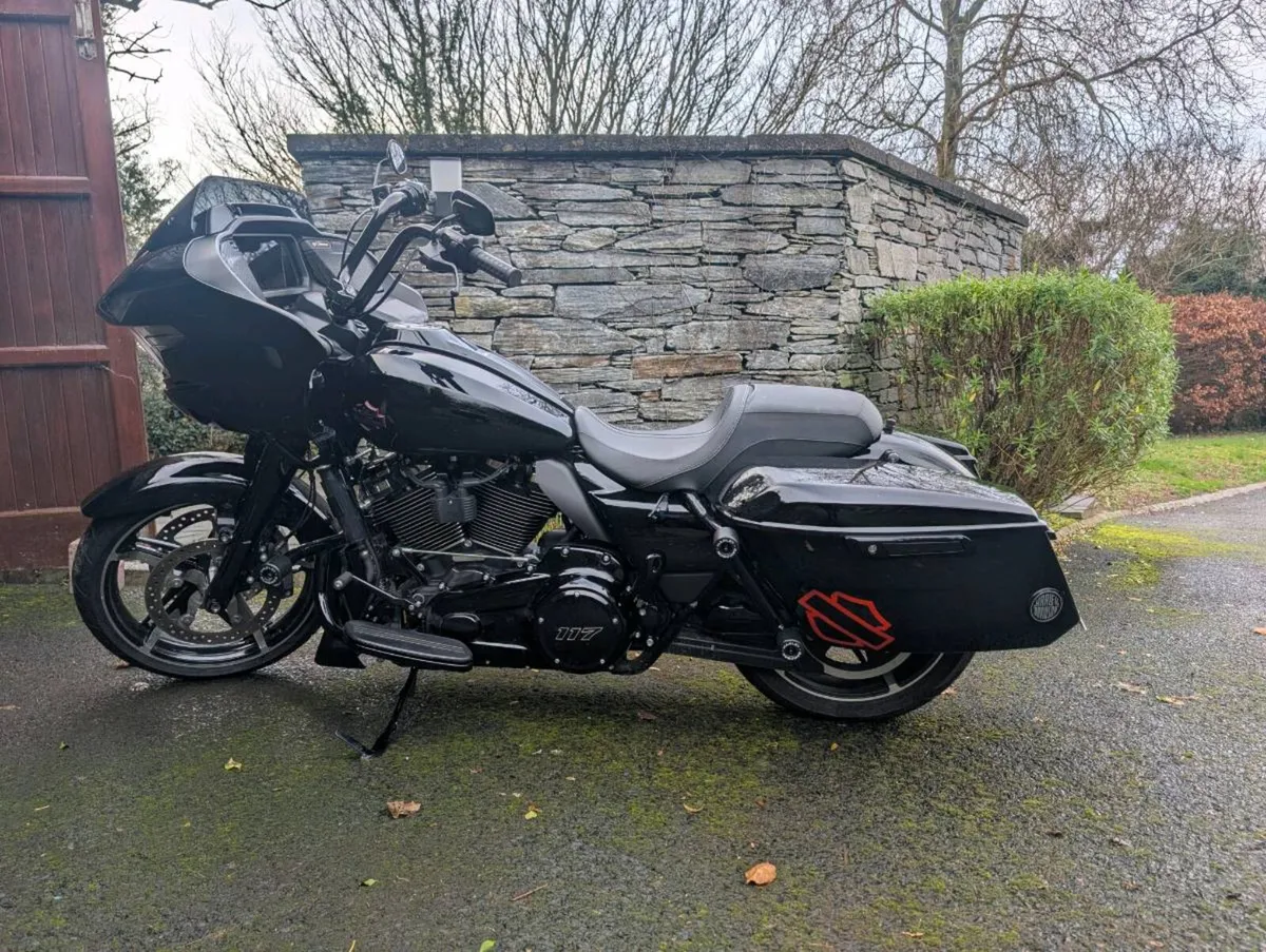 2024 Harley Road Glide - Image 2