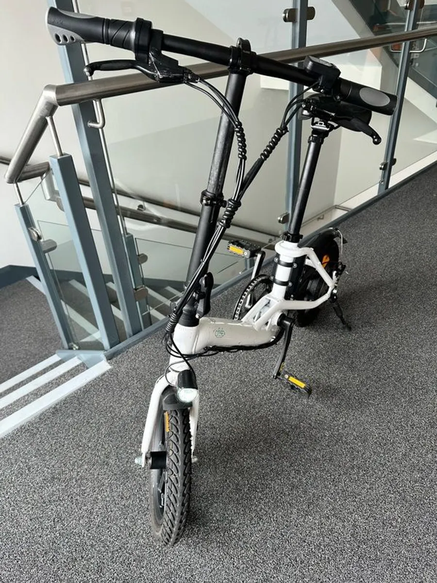 Fiido D3 pro newest version, perfect condition, low mileage - Image 2