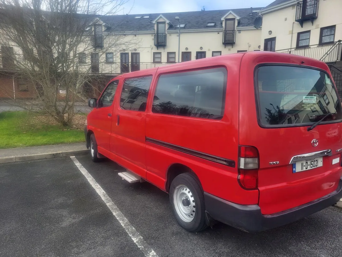 Toyota hiace 2011 taxed 8 26 - Image 2