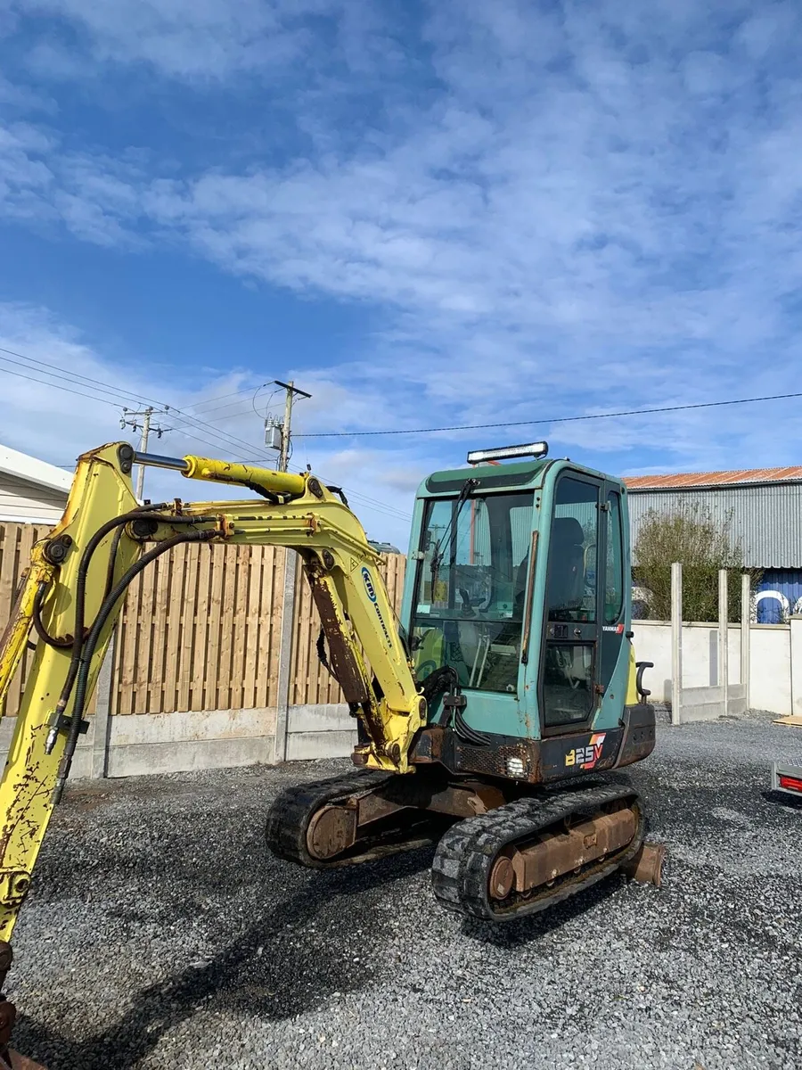 yanmar 2.7 ton digger - Image 4