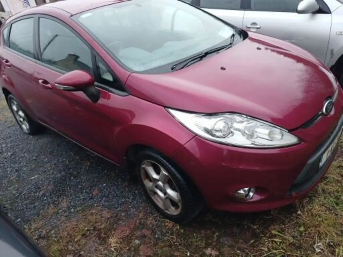 ford fiesta    2011           2012