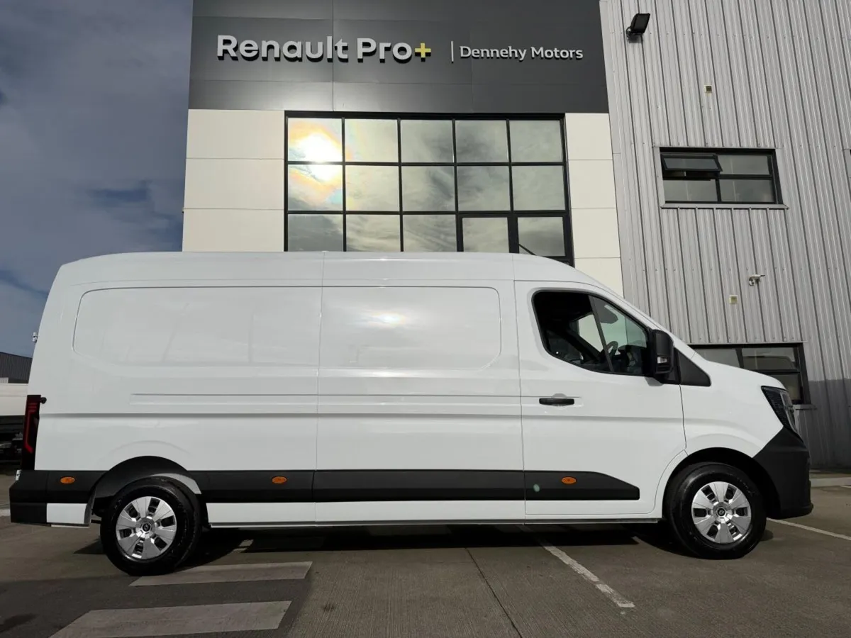 Renault Master 2.0 - Image 2